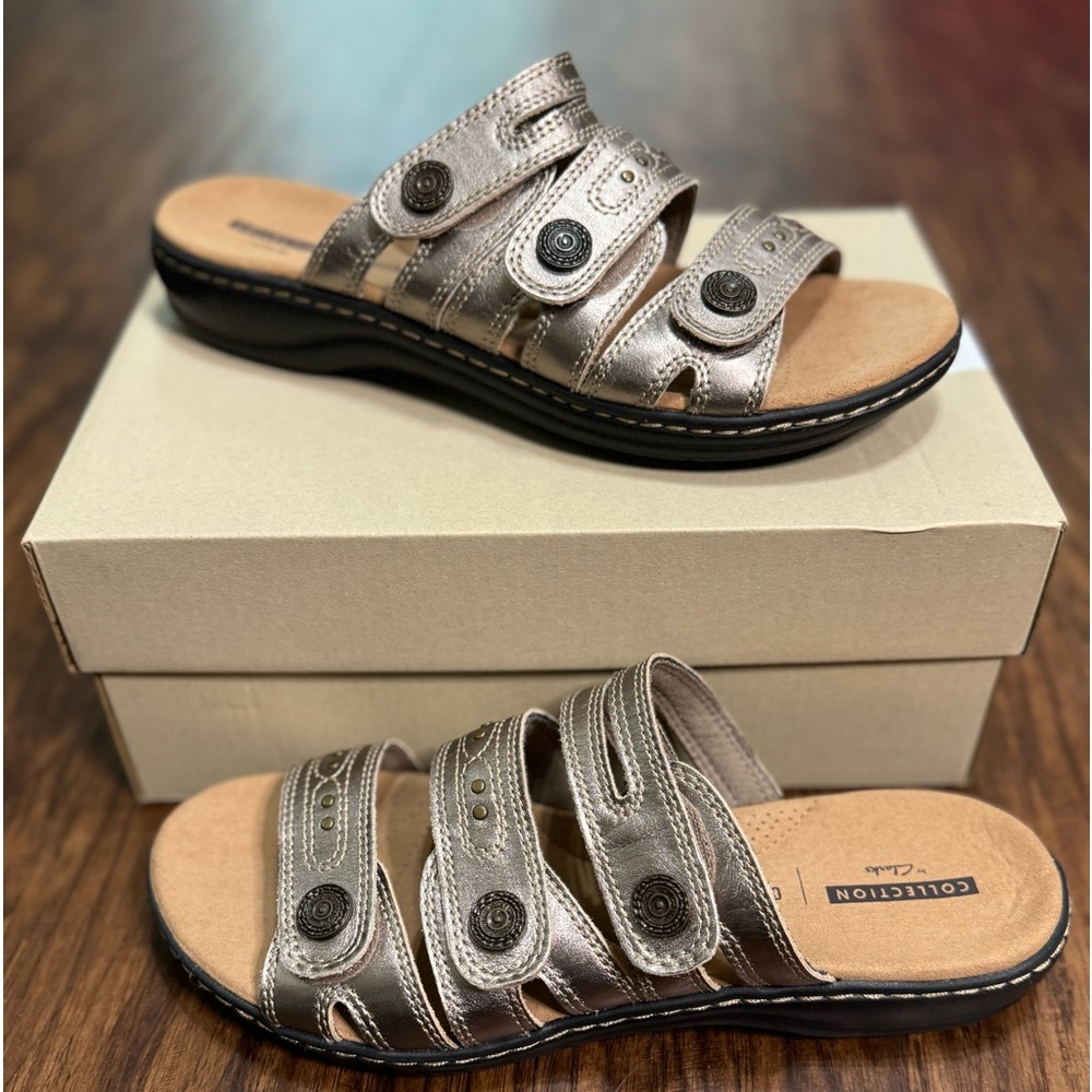 Clark’s sandals slides cushion collection size 8 1/2 F US sizing